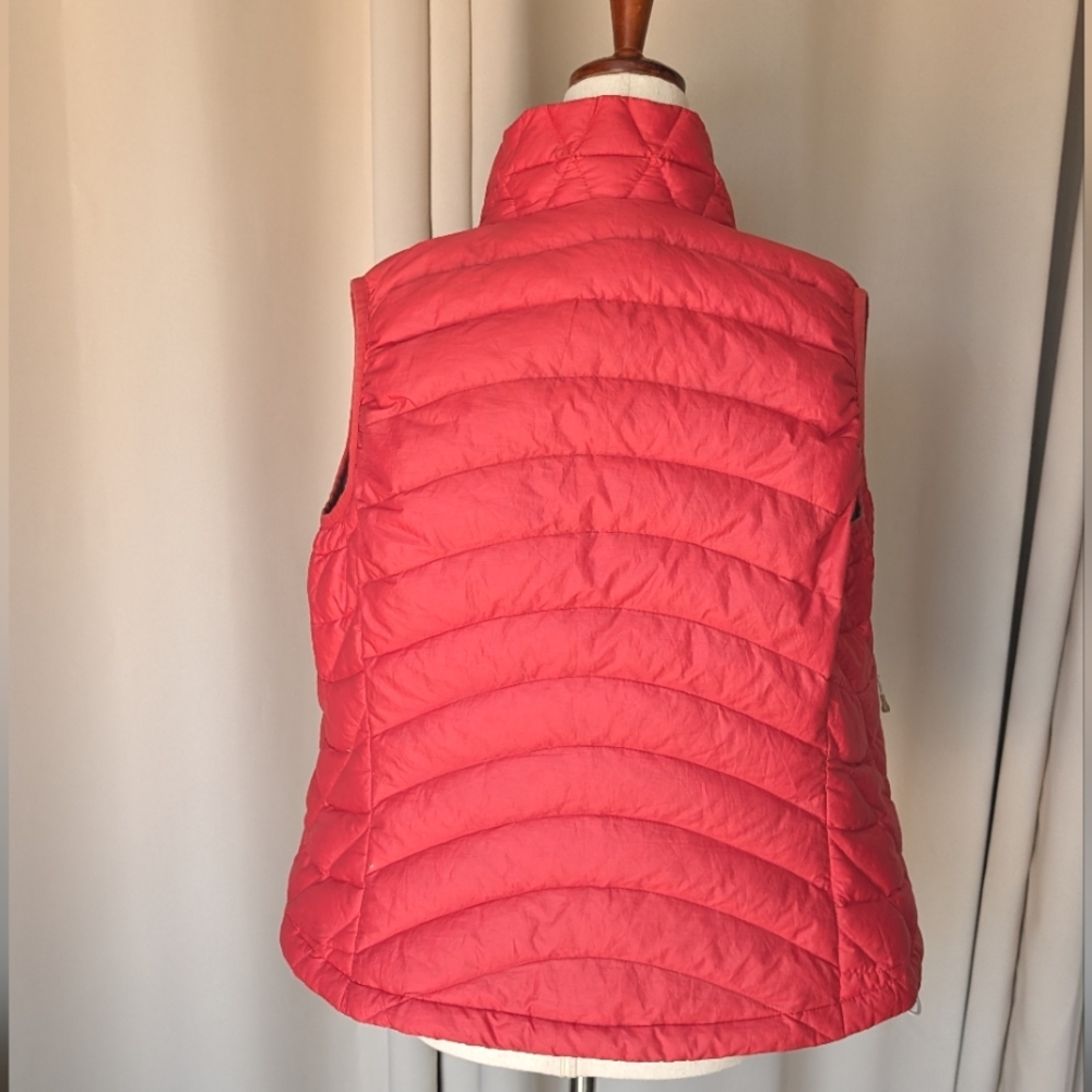 🆕 Patagonia Down Vest - Picture 2 of 8